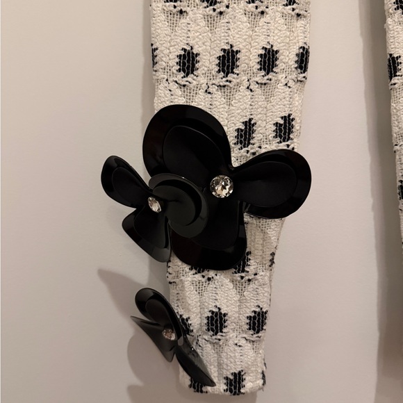 AREA eye crochet knit pants featuring crystal flower applique - Picture 5 of 12